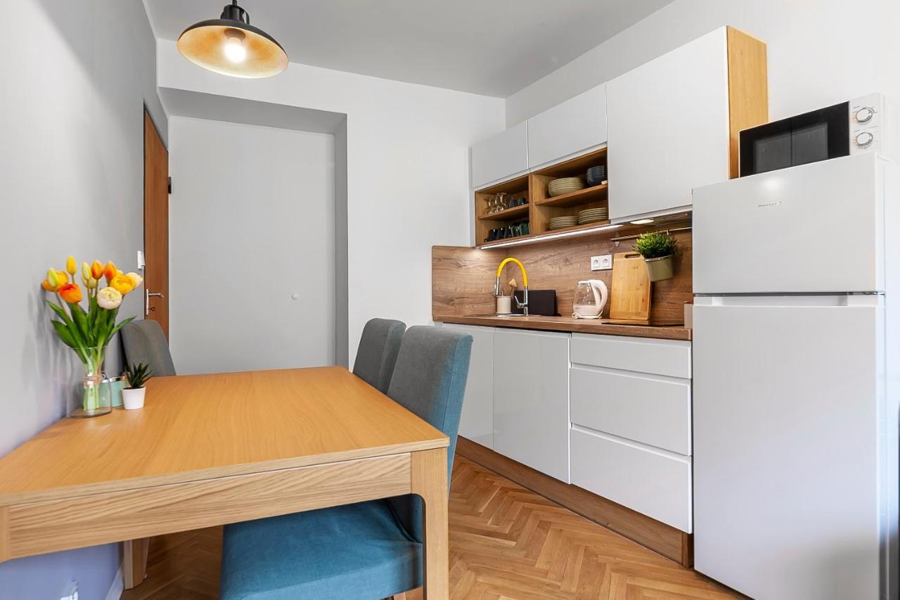 Popular Location / Street View / 4 Ppl / Netflix Apartment Praga Exterior foto